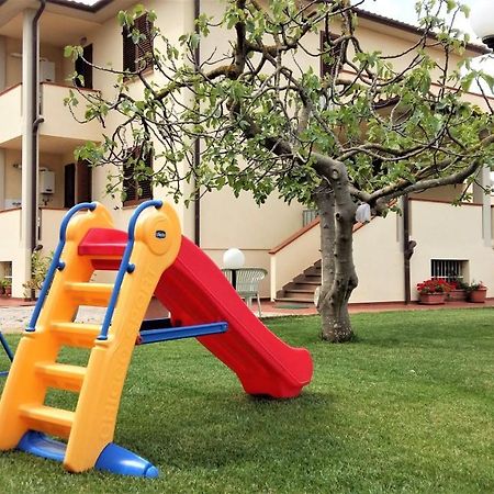 I Papaveri Apartments Сан-Вінченцо Екстер'єр фото